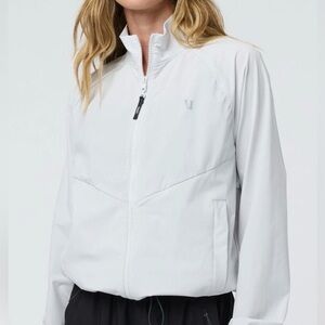 Vuori Spectra Run Jacket Womens Small Light Gray Running Stripe Reflective